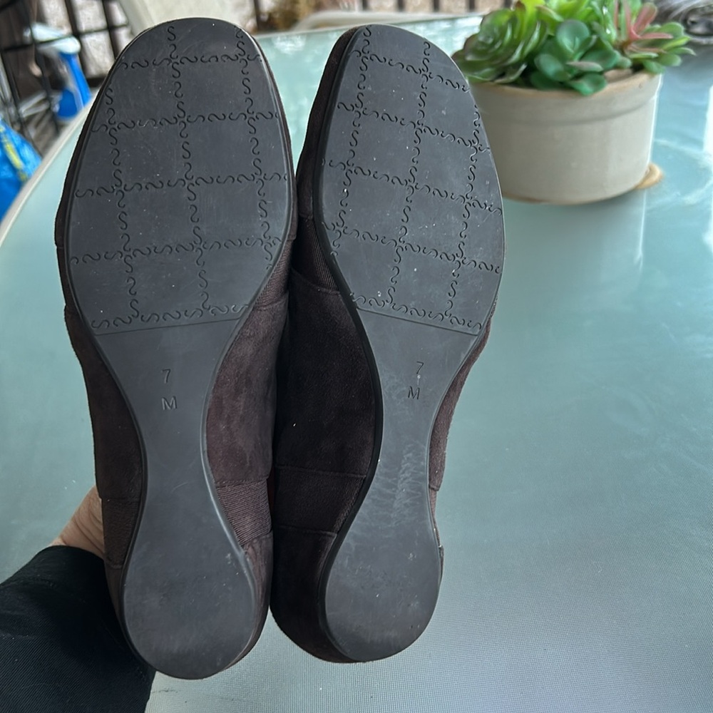 Vaneli Shoes Brown Suede‎ Bootie Women’s Size 7M Slip On Wedge - Picture 6 of 8